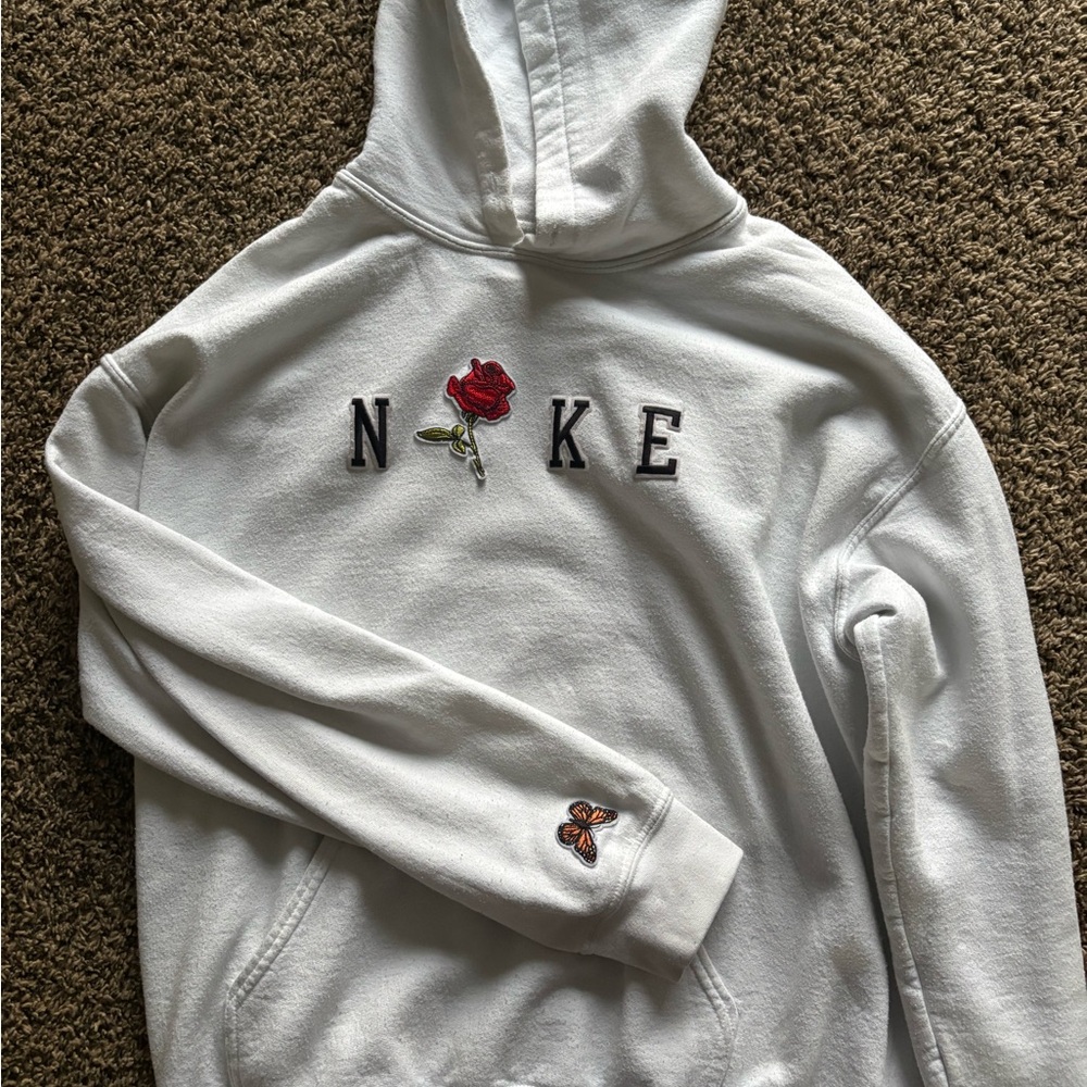 Gildan White Hoodie with Rose Detail
